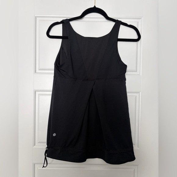 Lululemon Black Women's Top - Picture 2 of 4